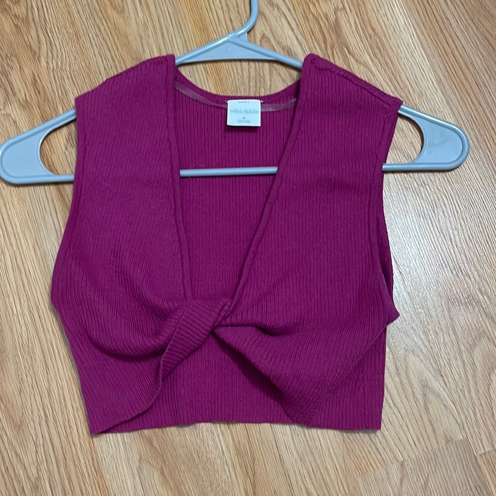 Wild Fable cropped bra top! Magenta in color, size medium